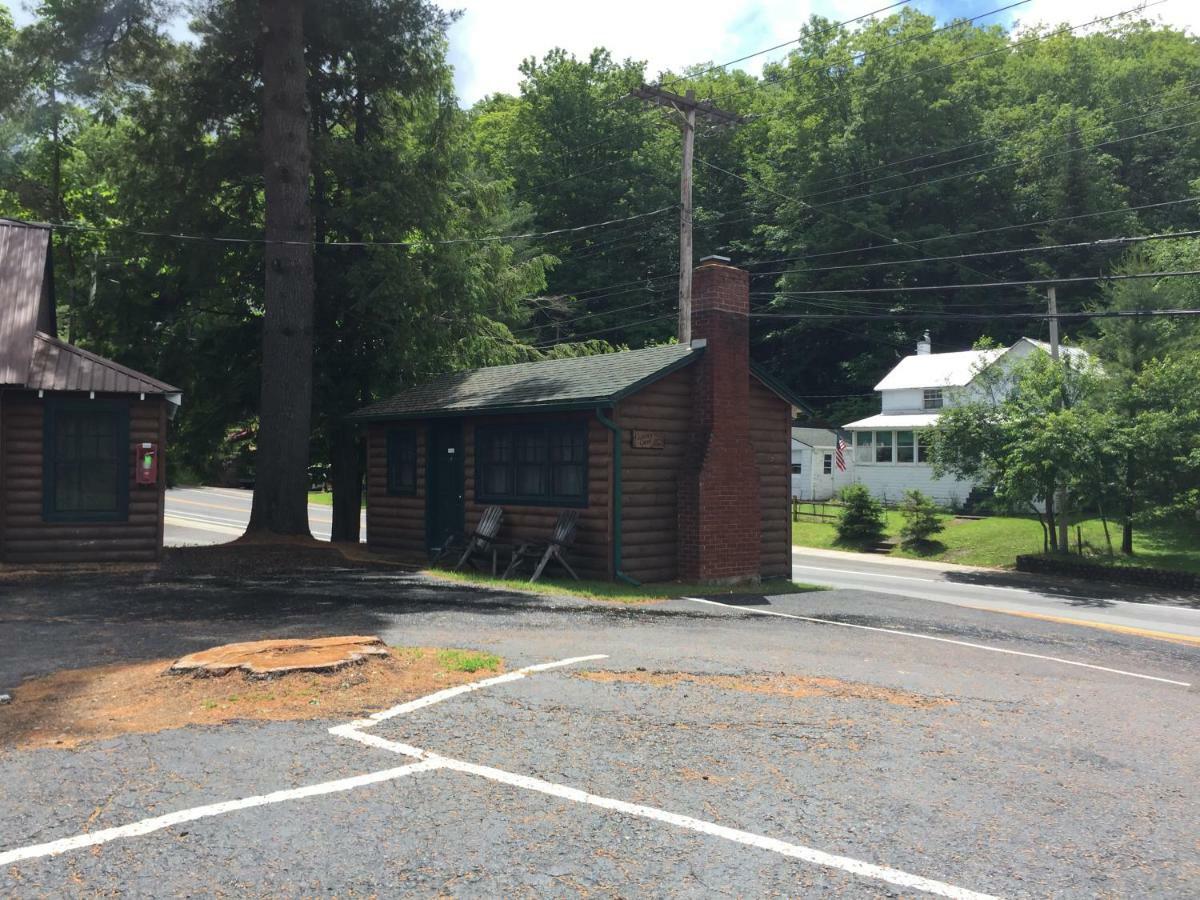 Pine Knoll Hotel Lakeside Lodge & Cabin Old Forge Εξωτερικό φωτογραφία