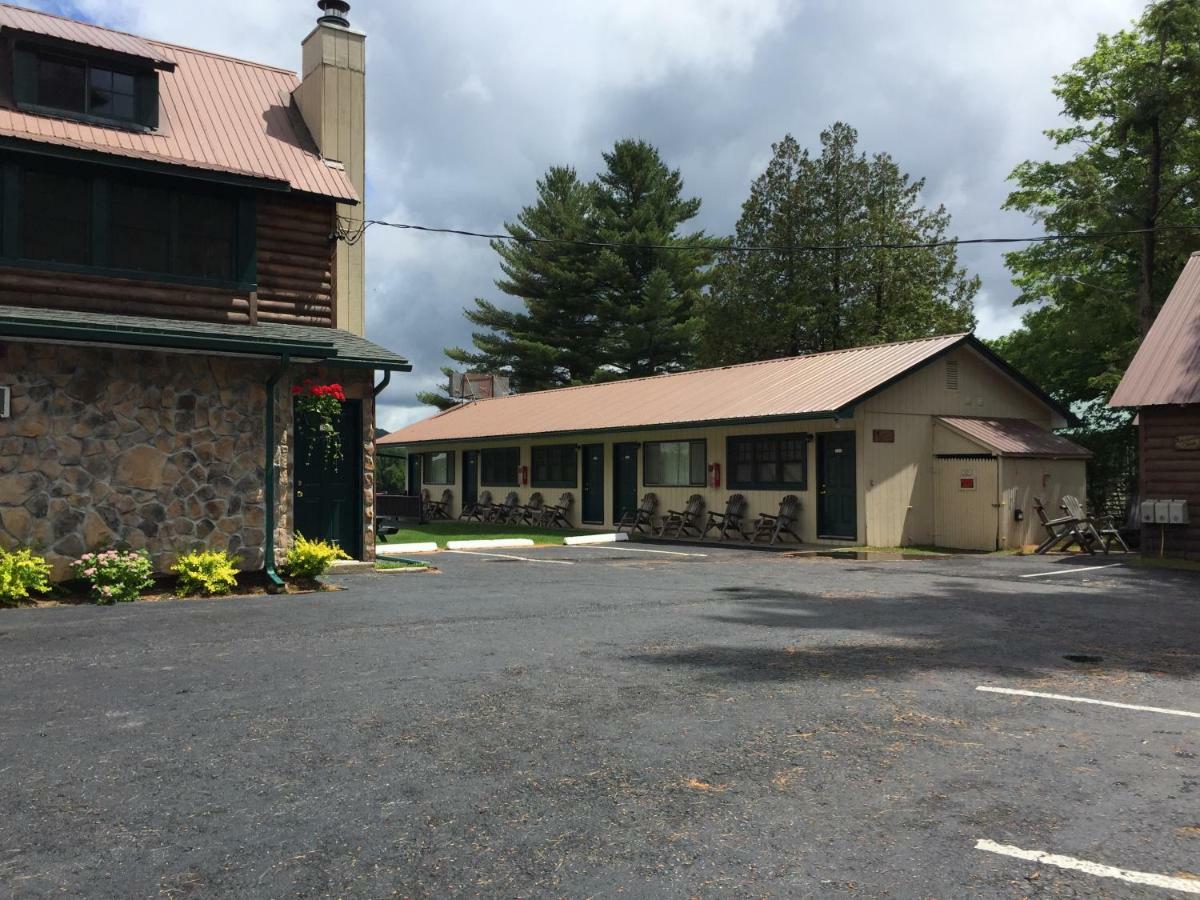 Pine Knoll Hotel Lakeside Lodge & Cabin Old Forge Εξωτερικό φωτογραφία