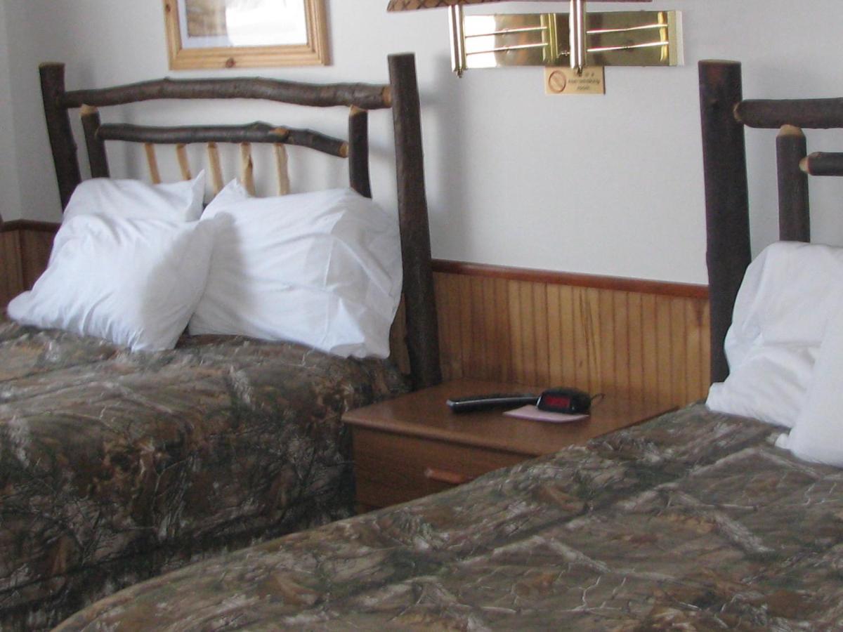 Pine Knoll Hotel Lakeside Lodge & Cabin Old Forge Δωμάτιο φωτογραφία